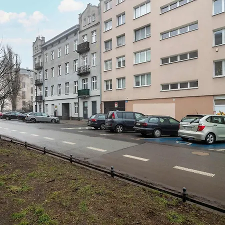 Wieckowskiego Comfortable In Center By Renters