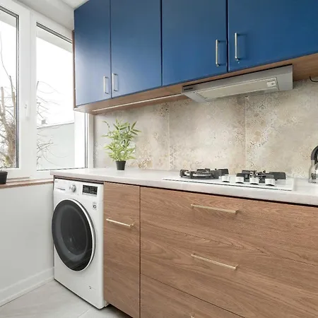 Wieckowskiego Comfortable In Center By Renters * Lodz (Lodz)
